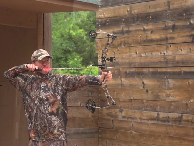 Martin™ Blade X4 Bow - image 9 from the video
