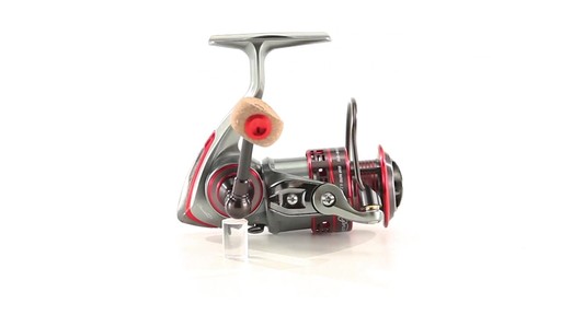 Pflueger President XT Spinning Fishing Reel 360 View - image 2 from the video