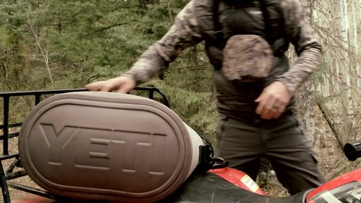 YETI Hopper Cooler - image 3 from the video
