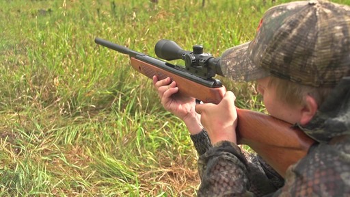 Gamo Hunter Extreme SE .177 Cal. Air Rifle with Scope - image 10 from the video
