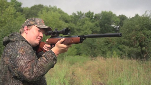 Gamo Hunter Extreme SE .177 Cal. Air Rifle with Scope - image 9 from the video