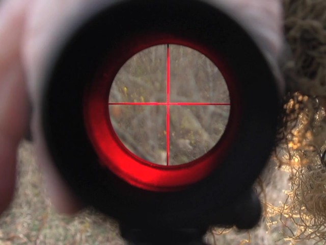 HQ ISSUE™ 2.5-10x40mm WATERPROOF Red Laser Scope - image 8 from the video