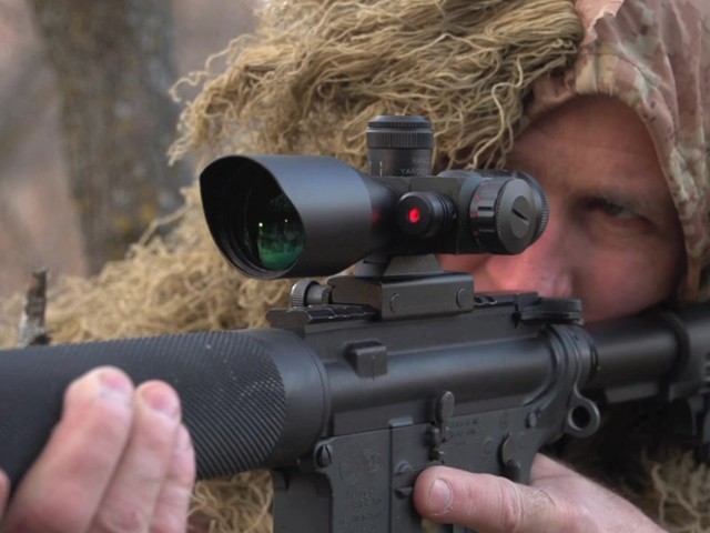 HQ ISSUE™ 2.5-10x40mm WATERPROOF Red Laser Scope - image 9 from the video