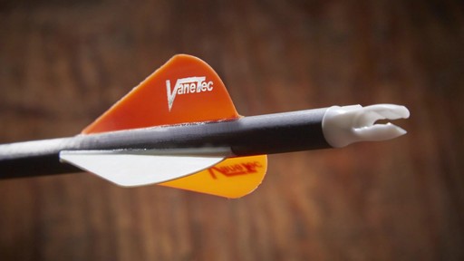 Victory Trophy Hunter 350 Arrows 12 Pack - image 6 from the video