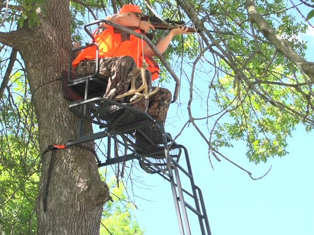Guide Gear 18’ Double Rail 2-man Ladder Tree Stand - image 4 from the video