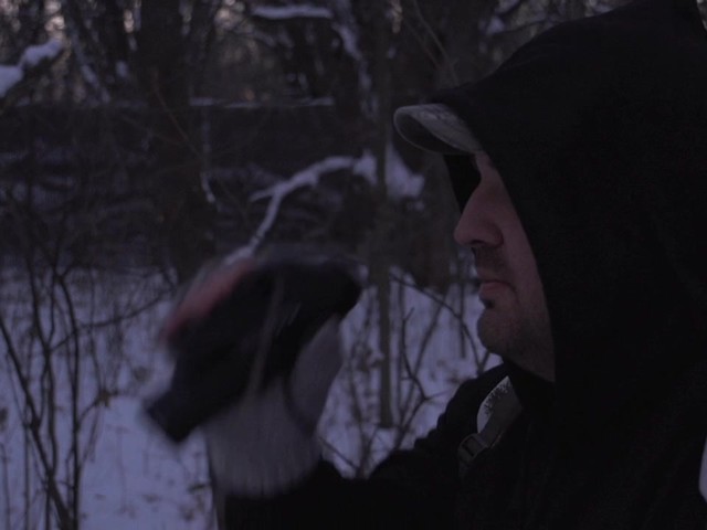 FAMOUS TRAILS NV MONOCULAR KIT - image 5 from the video