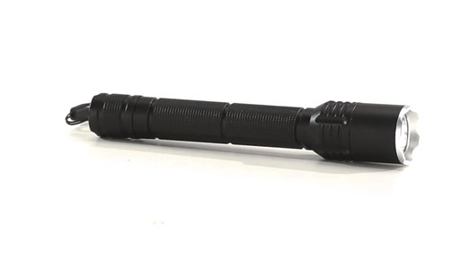 HQ ISSUE Tactical LED Flashlight 250 Lumen 360 View - image 4 from the video