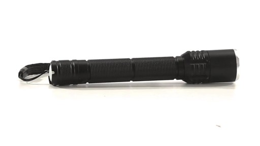 HQ ISSUE Tactical LED Flashlight 250 Lumen 360 View - image 5 from the video