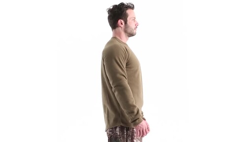 Guide Gear Men's Heavyweight Fleece Base Layer Top 360 View - image 3 from the video