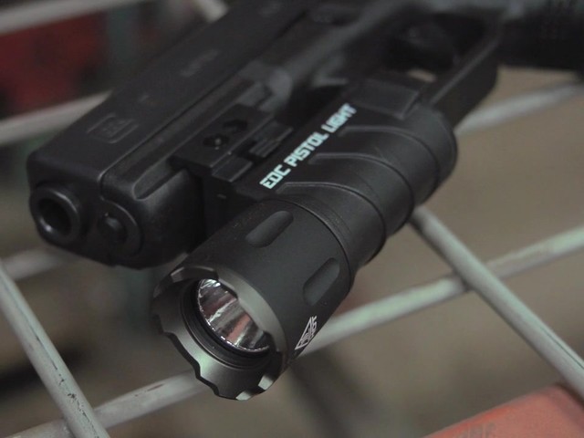 BROWNING TACTICAL PISTOL LIGHT - image 1 from the video