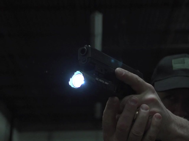 BROWNING TACTICAL PISTOL LIGHT - image 2 from the video
