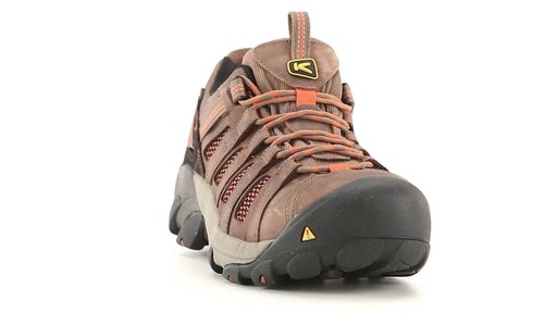 KEEN Utility Men's Flint Low Steel Toe Work Shoes 360 View - image 1 from the video