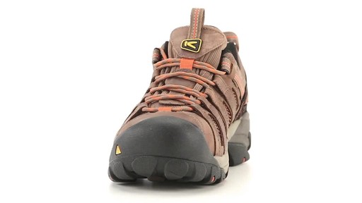 KEEN Utility Men's Flint Low Steel Toe Work Shoes 360 View - image 2 from the video