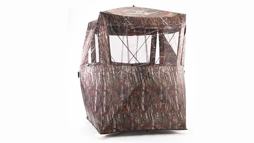 Guide Gear Oversized Ground Hunting Blind 360 View - image 8 from the video