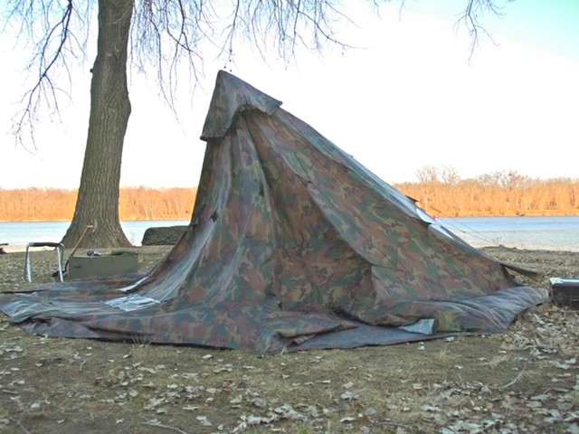WD 18x18 Camo Tent - image 4 from the video