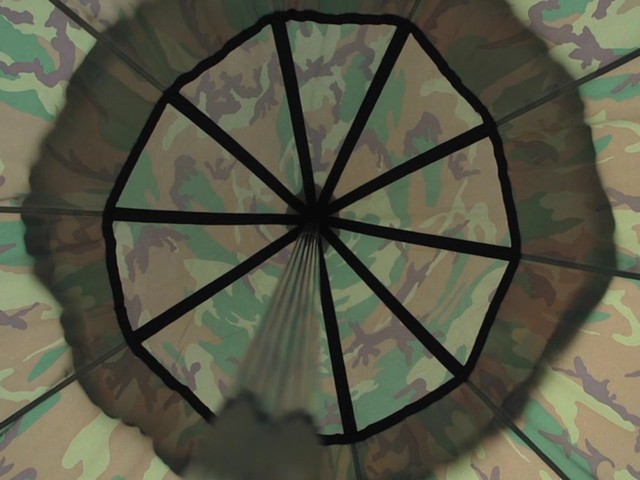 WD 18x18 Camo Tent - image 5 from the video