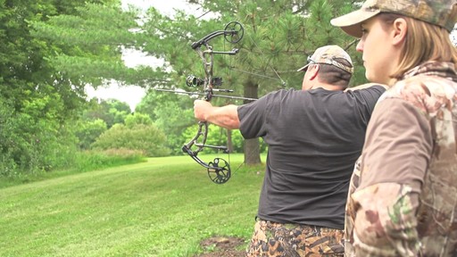 Bear Archery Authority 70-lb. Compound Bow - image 2 from the video