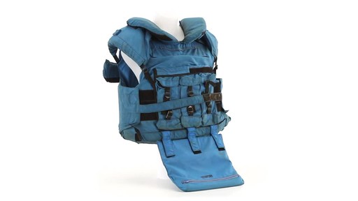 U.N. Military Surplus Kevlar Tactical Vest Used - image 3 from the video