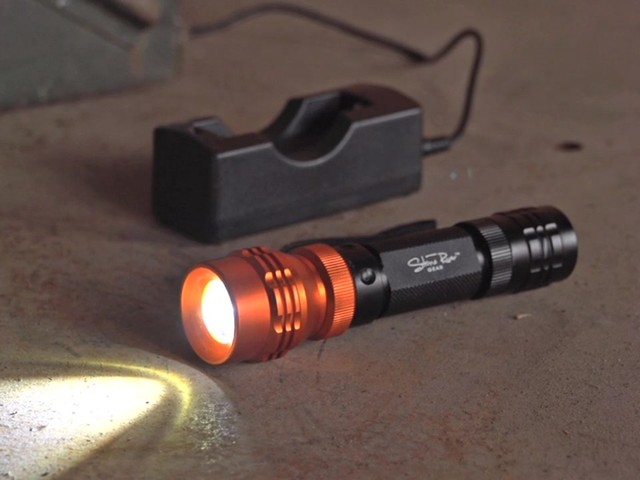 500-lumen Rechargeable LED Tactical Flashlight - image 1 from the video