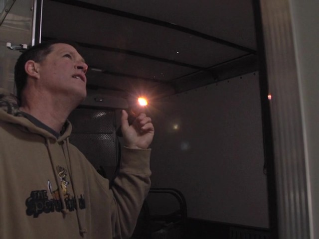 500-lumen Rechargeable LED Tactical Flashlight - image 10 from the video