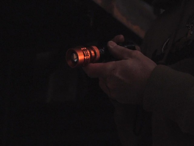 500-lumen Rechargeable LED Tactical Flashlight - image 5 from the video