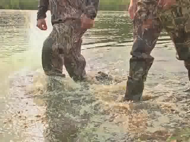 Guide Gear® 5mm 1600 gram Thinsulate™ Ultra Insulation Boot Waders Mossy Oak® Shadow Grass Blades™ - image 5 from the video