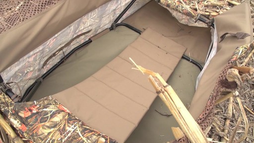Guide Gear Deluxe Waterfowl Camo Hunting Blind Mossy Oak Blades - image 3 from the video