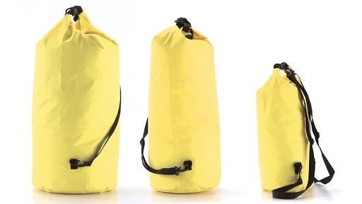GG DRY BAG - image 7 from the video