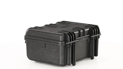 HQ ISSUE Small Carry Case 360 VIew - image 4 from the video