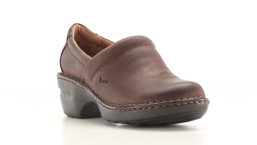 b.o.c. Women's Peggy Plain Clogs - image 3 from the video