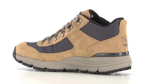 Danner Men's South Rim 600 Hiking Shoes 360 View - image 6 from the video