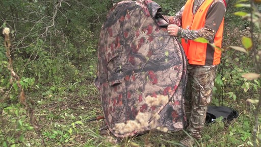 Guide Gear Deluxe 4-panel Spring Steel Blind - image 2 from the video