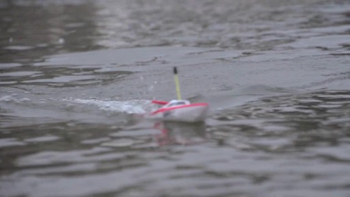 Radio-controlled Racing Boat - image 3 from the video