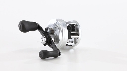 Shimano Calcutta D Baitcasting Reel 360 View - image 3 from the video