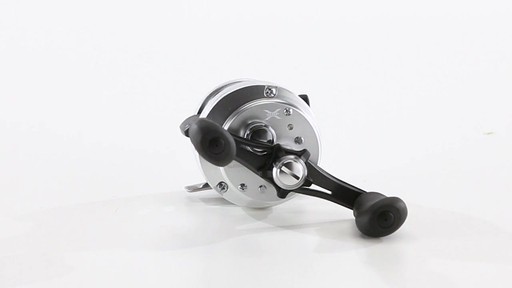 Shimano Calcutta D Baitcasting Reel 360 View - image 5 from the video