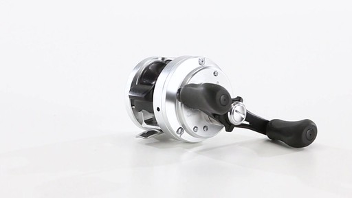 Shimano Calcutta D Baitcasting Reel 360 View - image 6 from the video