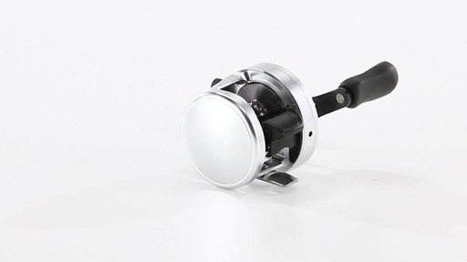 Shimano Calcutta D Baitcasting Reel 360 View - image 9 from the video