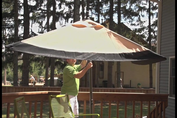 CASTLECREEK™ Square Cantilever Patio Umbrella - image 4 from the video