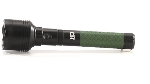 HQ ISSUE Rechargeable Flashlight 1800 Lumens 360 View - image 10 from the video