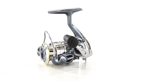 Pflueger President Spinning Reel 360 View - image 5 from the video