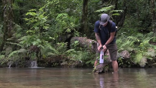 GRAYL GEOPRESS Water Purifier - image 7 from the video