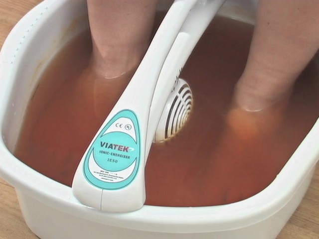 IONIC ENERGIZER SOLO FOOT SPA  - image 2 from the video