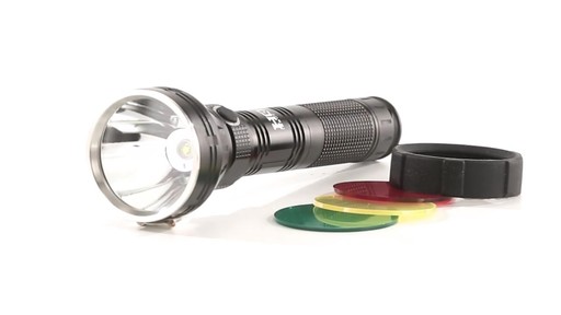 HQ ISSUE Flashlight 750 Lumens 3 Colored Lenses 360 View - image 1 from the video