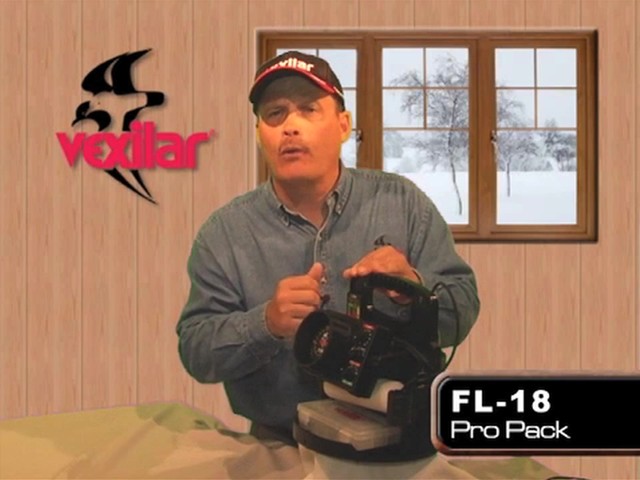 Vexilar FL-18 Flasher Fishfinder Pro Pack II with 12° Ice-Ducer - image 9 from the video