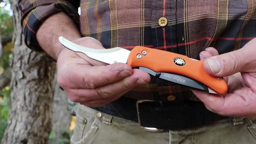Outdoor Edge Razor-Blaze Folding Knife - image 7 from the video