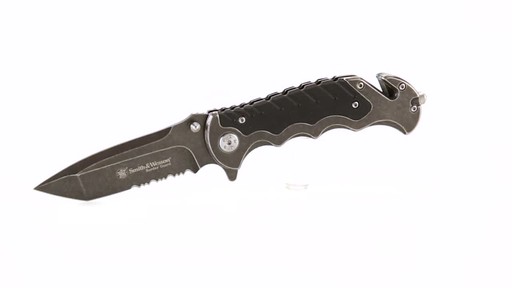 Smith & Wesson Border Guard Liner Lock Folding Knife 3.49