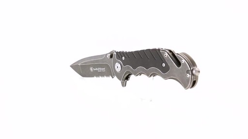 Smith & Wesson Border Guard Liner Lock Folding Knife 3.49