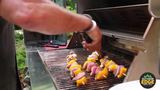 10 PC CUT N' QUE BBQ KIT - image 6 from the video