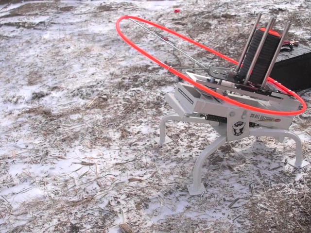 Do-All Outdoors White Wing Automatic Trap Thrower - image 10 from the video