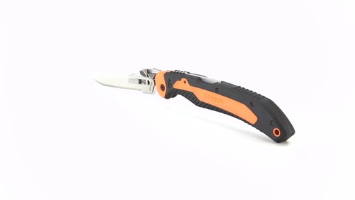 Gerber Vital Big Game Folder Knife Replaceable Blade 360 View - image 9 from the video